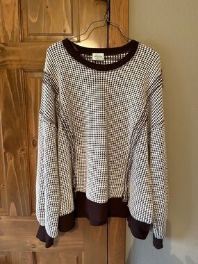 Ivory and Brown Textured Knit Pullover